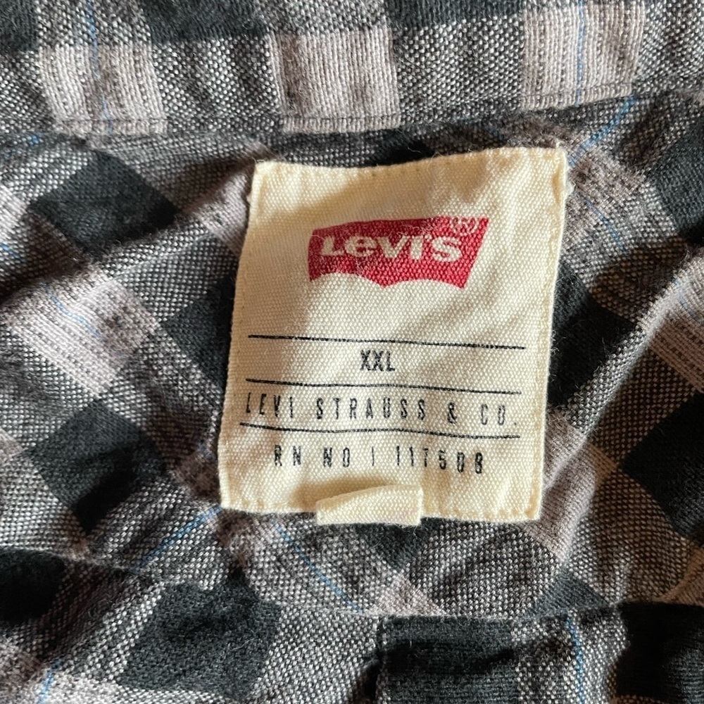 Levi’s men’s flannel shirt - Picture 3 of 5